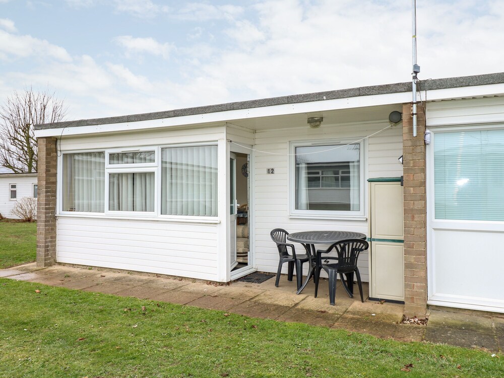 Chalet 12 — 4-Star Luxury Hotel in Great Yarmouth, United Kingdom