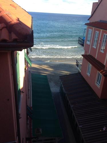 Attico Fronte Mare Alassio — 4-Star Luxury Hotel in Alassio, Italy