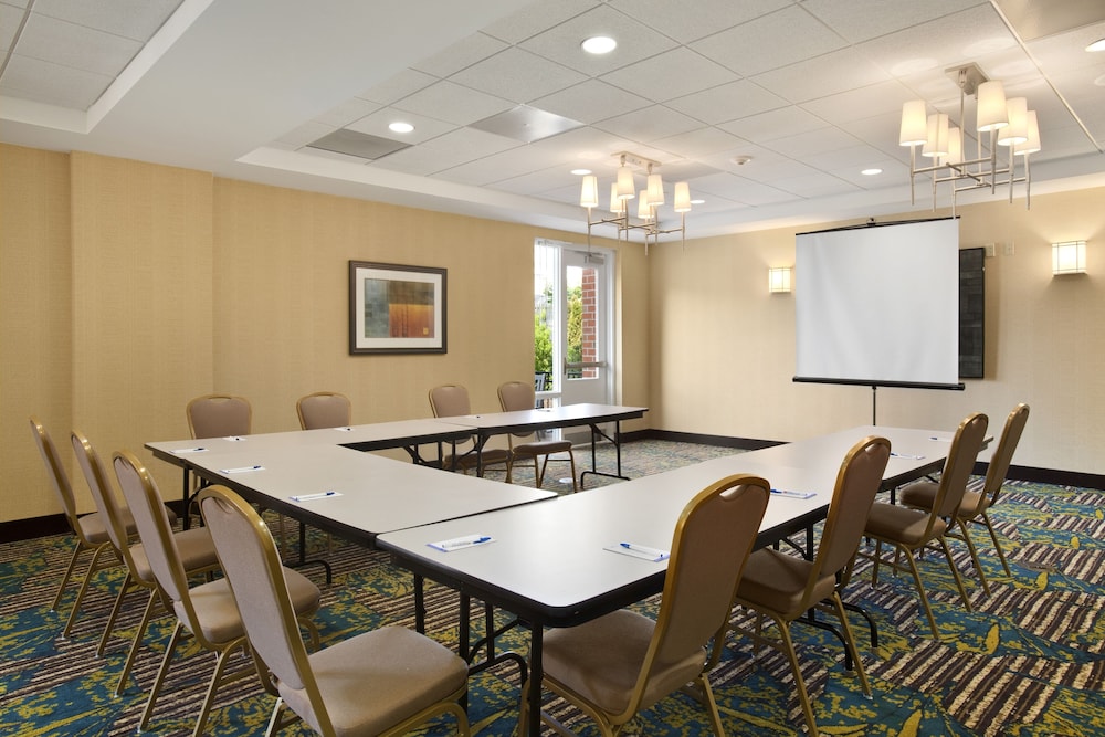 Hilton Garden Inn Silver Spring White Oak - photo 29