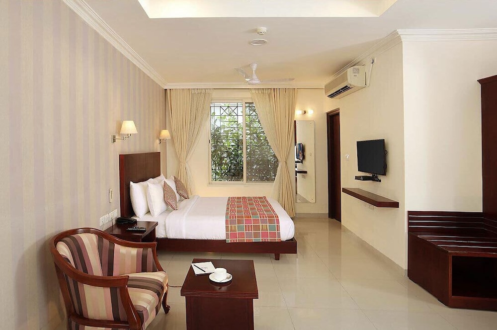 Lilac Hotel 3rd Block — Bengaluru — photo 4