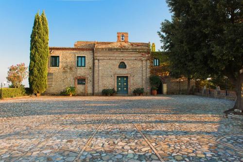 Convento Dei Riformati — 4-Star Luxury Hotel in Caloppezzati, Italy