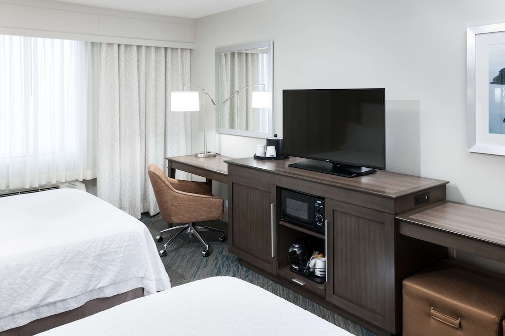 Hampton Inn Fort Lauderdale Downtown Las Olas Area - photo 10