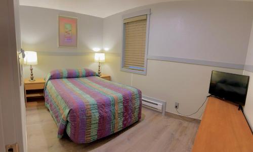 Emerald Best Motel - photo 14