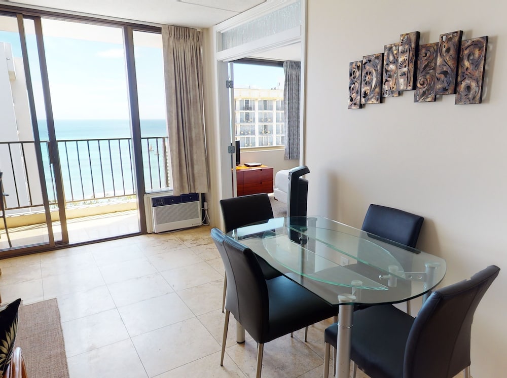 Waikiki Banyan Condo Located One Block From Waikiki Beach by Koko Resort Vacation Rentals - photo 129