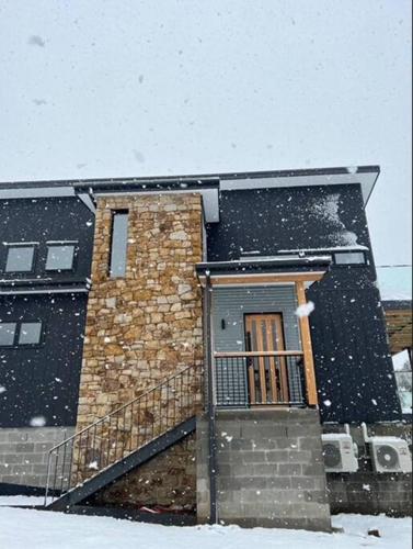 Rusty’s Ridge in Jindabyne, Australia