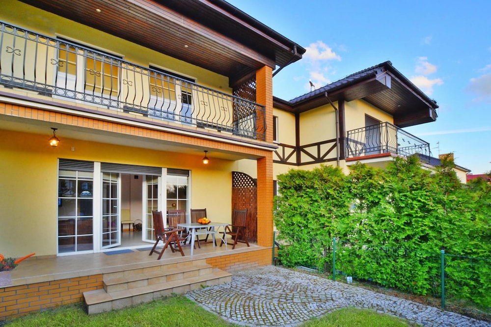 Elinike Guest Cottages — Echuca