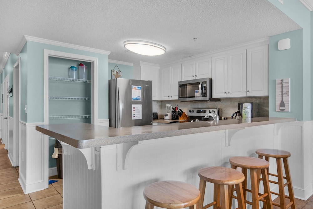 Majestic Beach Towers 1 1302 - photo 7