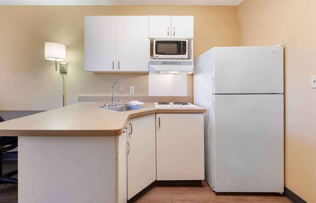Extended Stay America Select Suites Appleton Fox Cities - photo 9