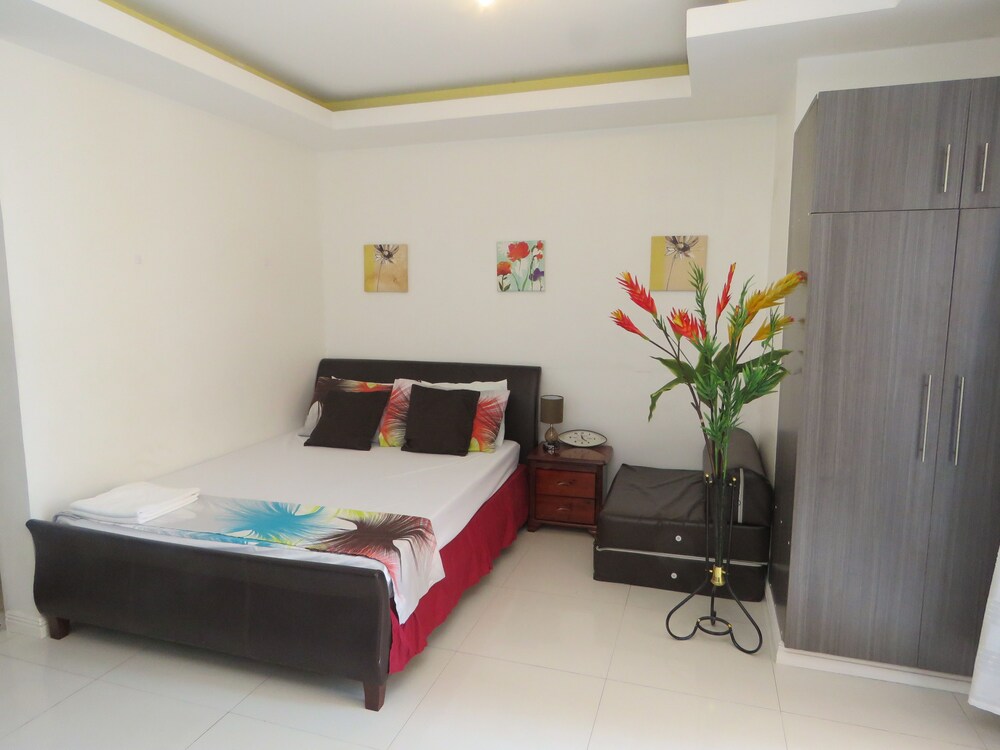 Bayview Designers Suites — Manila — photo 5