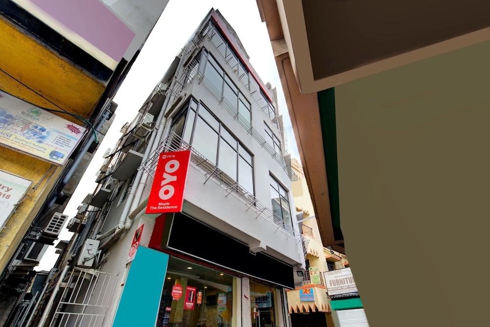 Oyo 7616 Maple The Residence