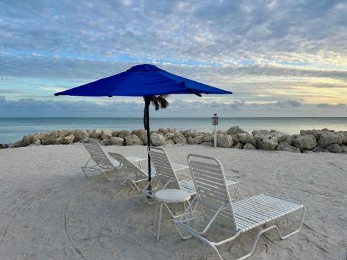 Leaward Isle Island Retreat in Key West, United States