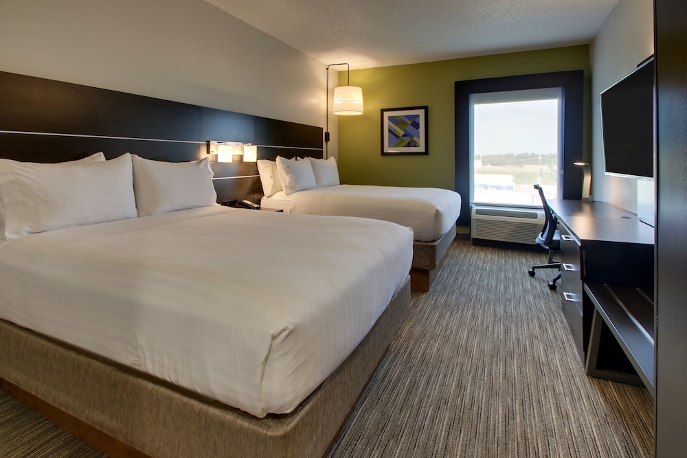 Holiday Inn Express & Suites Lebanon by IHG - photo 8