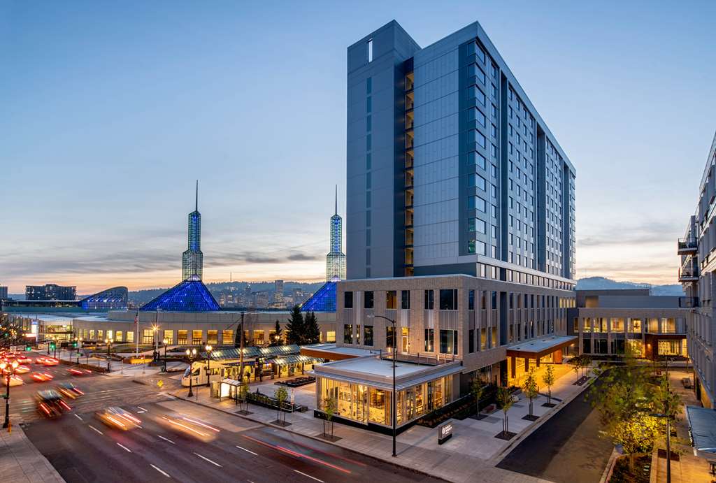 Hyatt Regency Portland at the Oregon Convention Center - featured photo