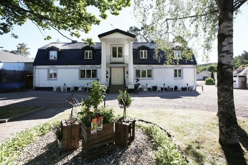 Hällsnäs Hotell & Restaurang — Moelnlycke — photo 5