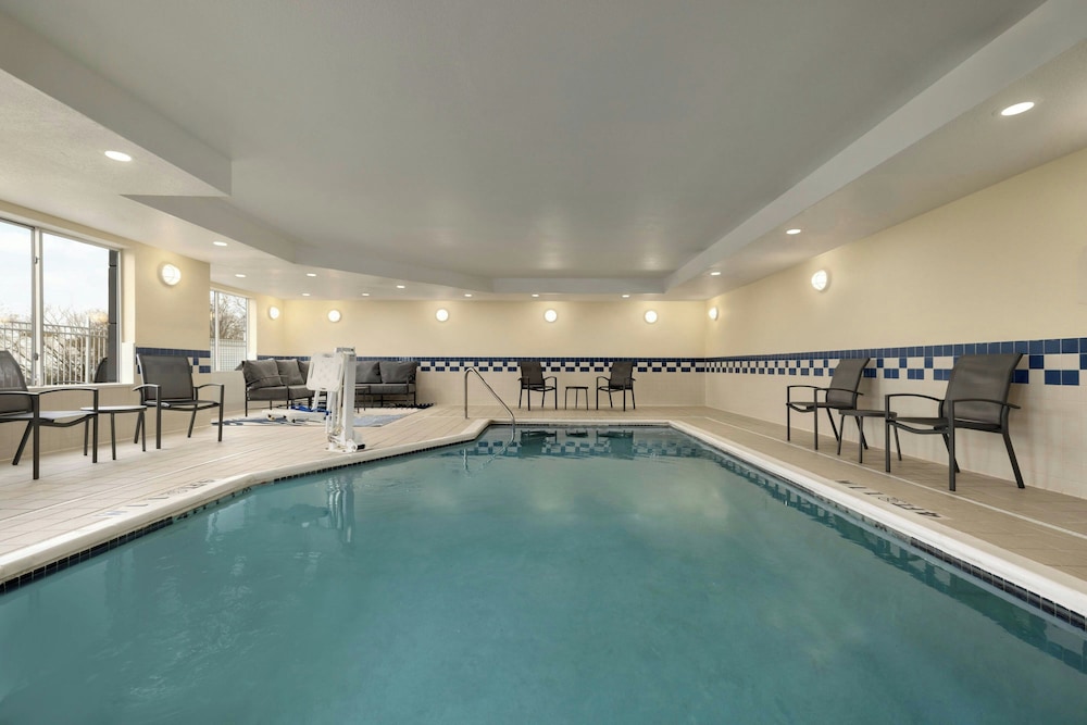 Fairfield Inn & Suites by Marriott Springdale - photo 24