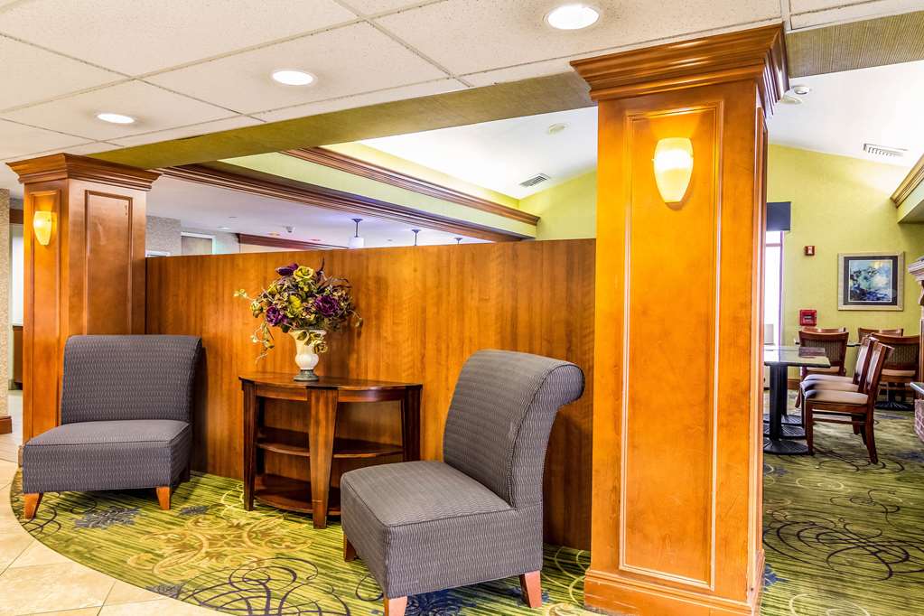 Clarion Inn Pittsburgh Cranberry - photo 4