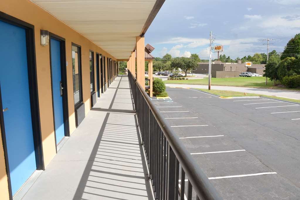 Baymont by Wyndham Santee - photo 4