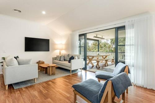 Oceanview Luxury Retreat Amongst the Trees in Denmark, Australia