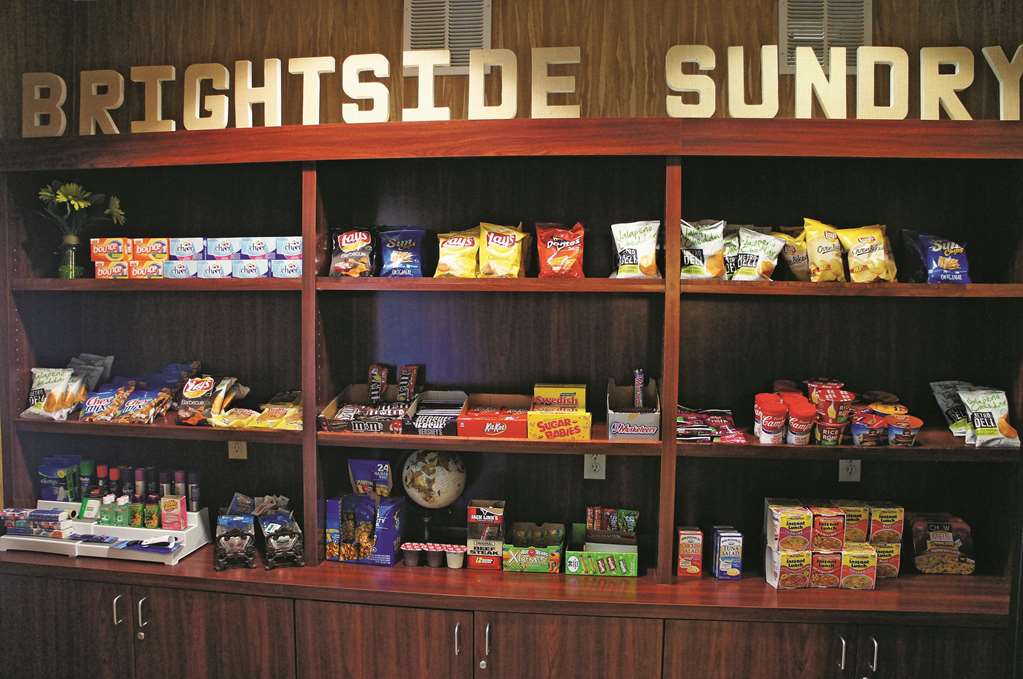 La Quinta Inn & Suites by Wyndham Minot - photo 39