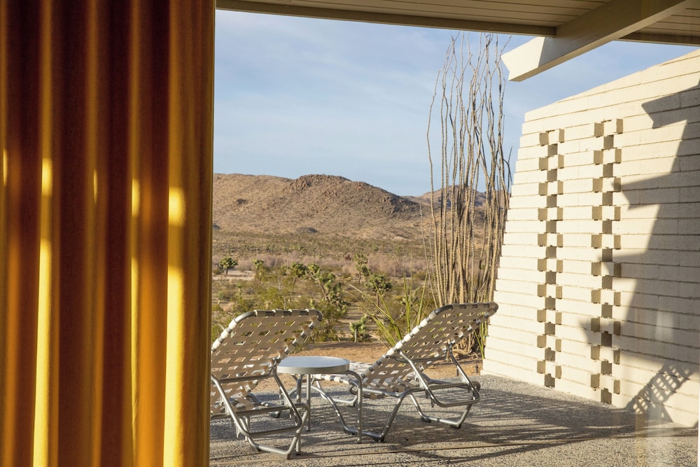 The Bungalows by Homestead Modern at The Joshua Tree Retreat Center - photo 52