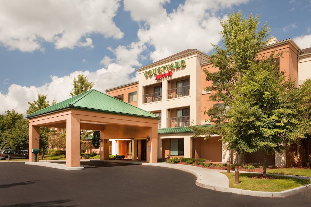 Courtyard by Marriott Hartford Manchester in Manchester, United States