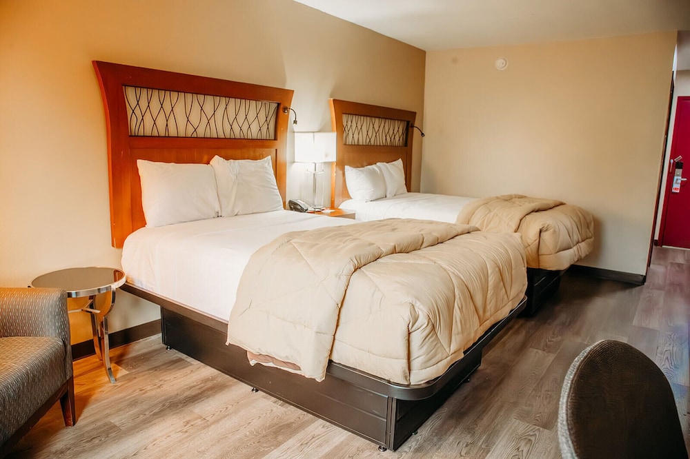 Country Garden & Suites - photo 16