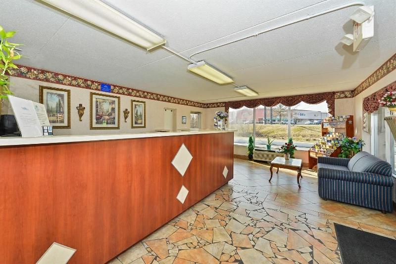 Americas Best Value Inn & Suites Knoxville North - photo 6