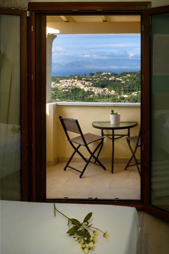 Thea Divine Comfort & View — hotel in Agioi Deka