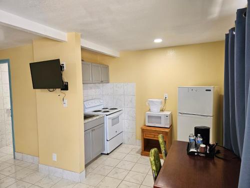 Westernaire Motel - photo 9