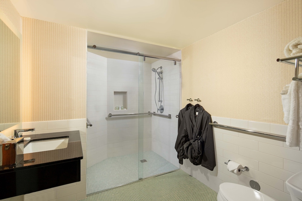 Cormorant Boutique Hotel - photo 34