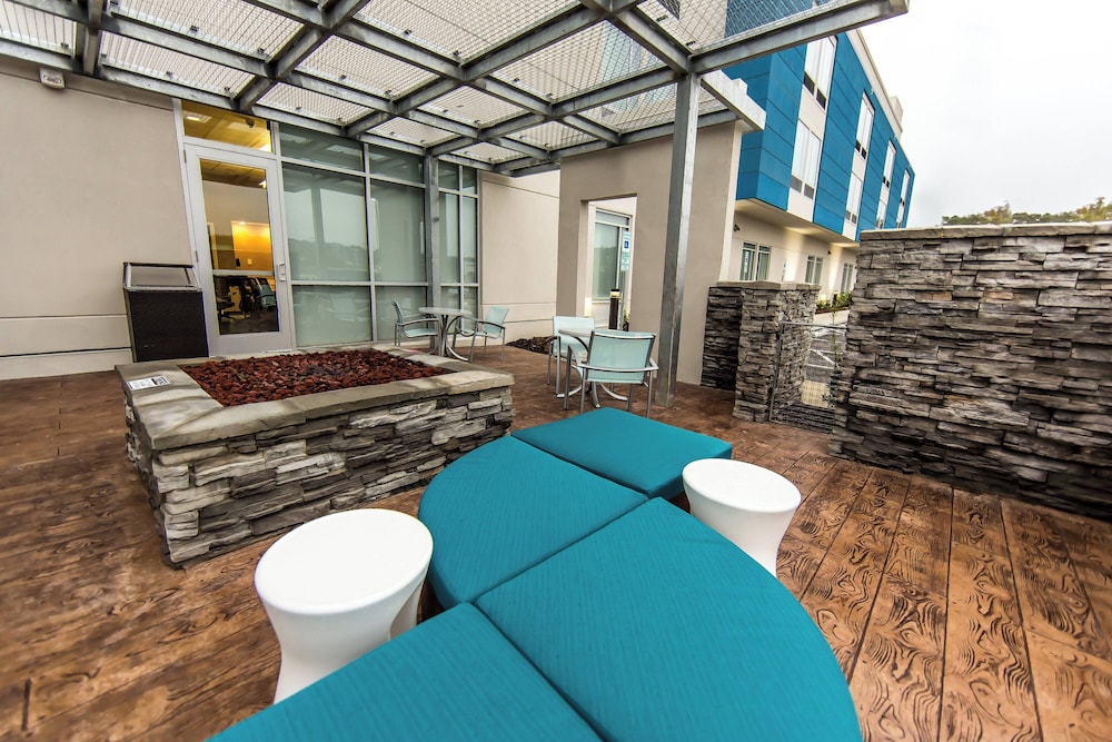 SpringHill Suites Lumberton - photo 20
