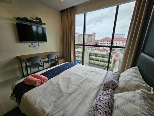Kuching Kozi Square 2paxs Large Window CityView Infinity Pool 2E — 4-Star Luxury Hotel in Kuching, Malaysia