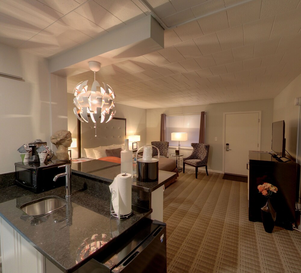 Hotel Royal Oak - photo 24