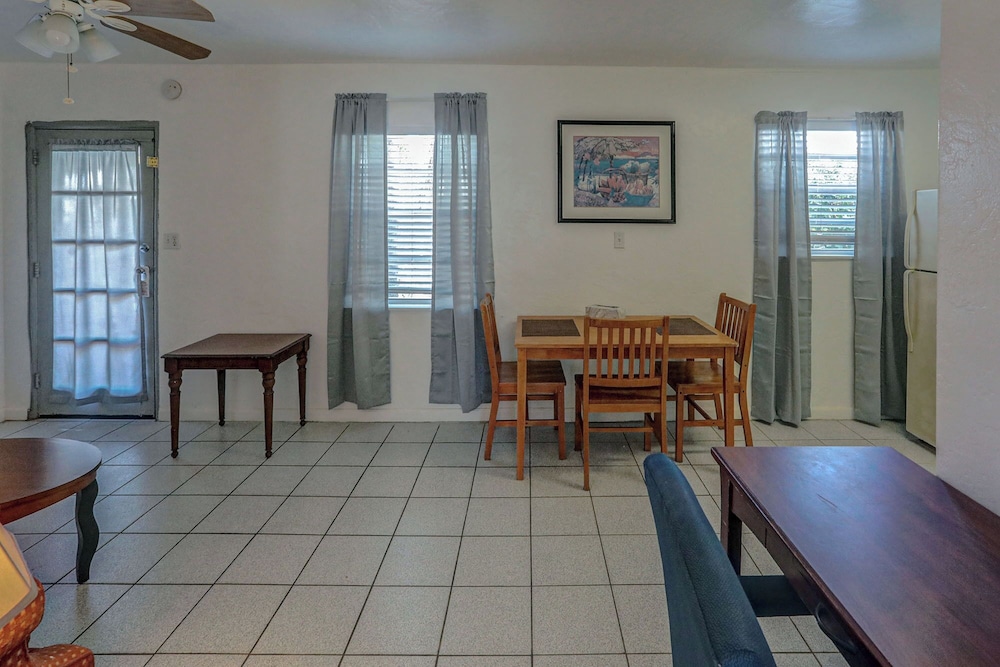 Richard's Motel - photo 70