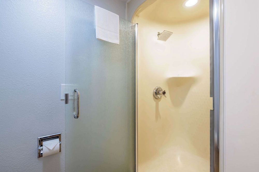 Motel 6 Auburn CA - photo 20