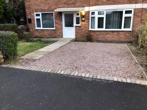 Entire 2 bed modern apartment — 4-Star Luxury Hotel in Nantwich, United Kingdom