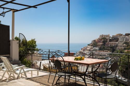 Yourhome H2o Marina Apt Sea View — 4-Star Luxury Hotel in Positano, Italy