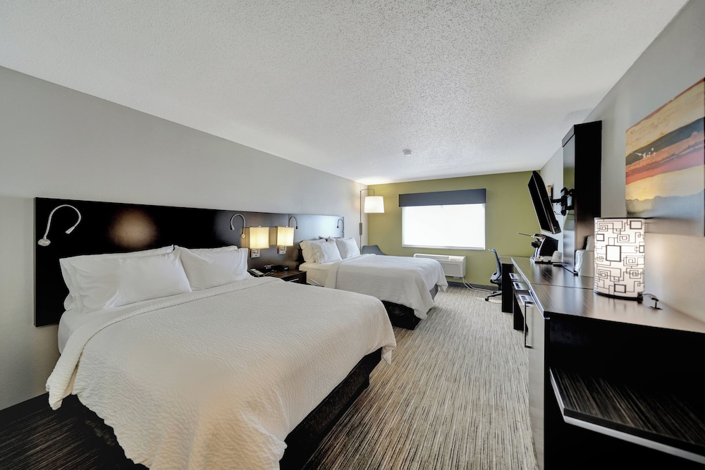 Holiday Inn Express Hotel & Suites Beatrice by IHG - photo 50