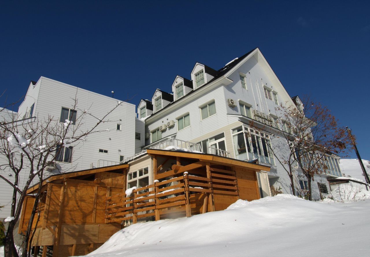Hill Side Inn Garden Cress in Yuzawa, Japan