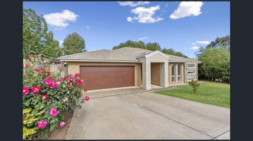 Boorooma Bliss - carbon neutral hotel in Unknown City
