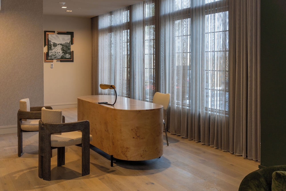 Hotel Brookmere & Arbor Spa - photo 10