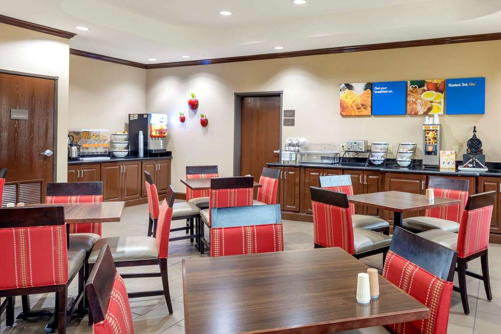 Comfort Inn Near UNT - photo 28