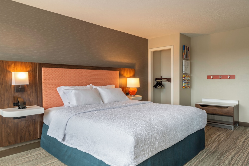 Hampton Inn by Hilton Manchester - photo 16