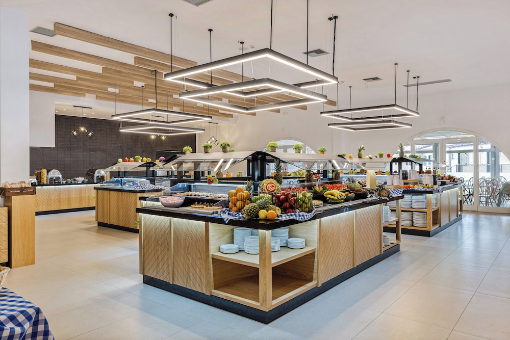 מזון ומשקאות