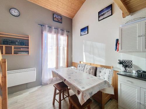 Charming Duplex - carbon neutral hotel in Unknown City