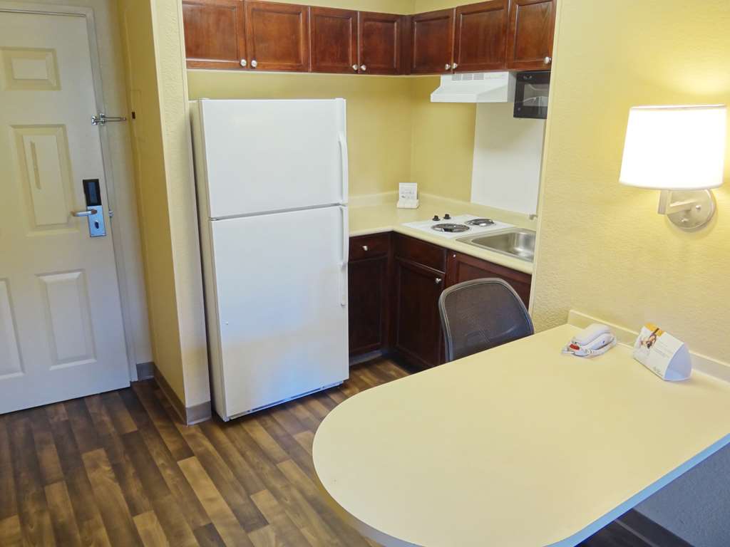 Extended Stay America Austin Arboretum North - photo 20