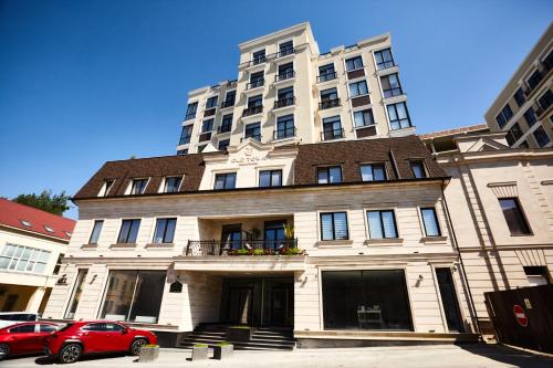 Old Town Central Park — 4-Star Luxury Hotel in Chisinau, Moldova