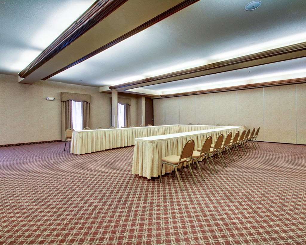 Clarion Suites Vidalia Riverfront - photo 21
