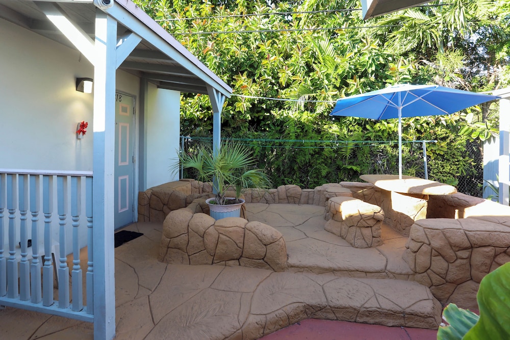 Richard's Motel Extended Stay - photo 18