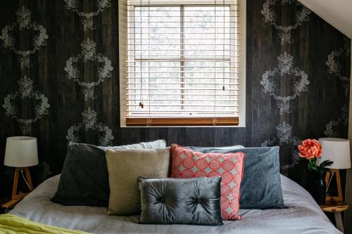 Northfield Boutique Apartments Upstairs And Garden View — 5-Star Luxury Hotel in Woodend, Australia